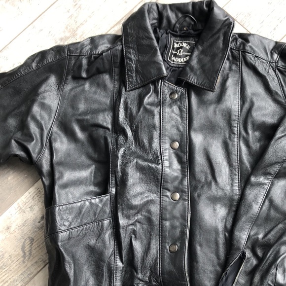 Vintage Leather Bomber Jacket - Picture 2 of 8